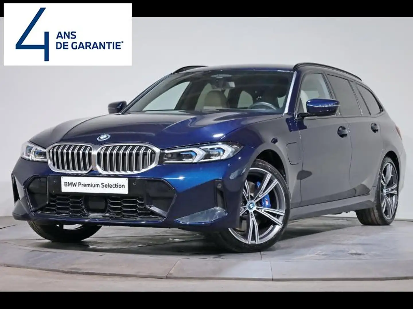 BMW 330 e Touring Kit M Sport Individual Bleu - 1