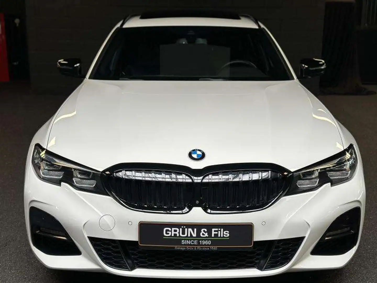 BMW 330 i M Sport Touring *Pano*H\u0026K Blanc - 2