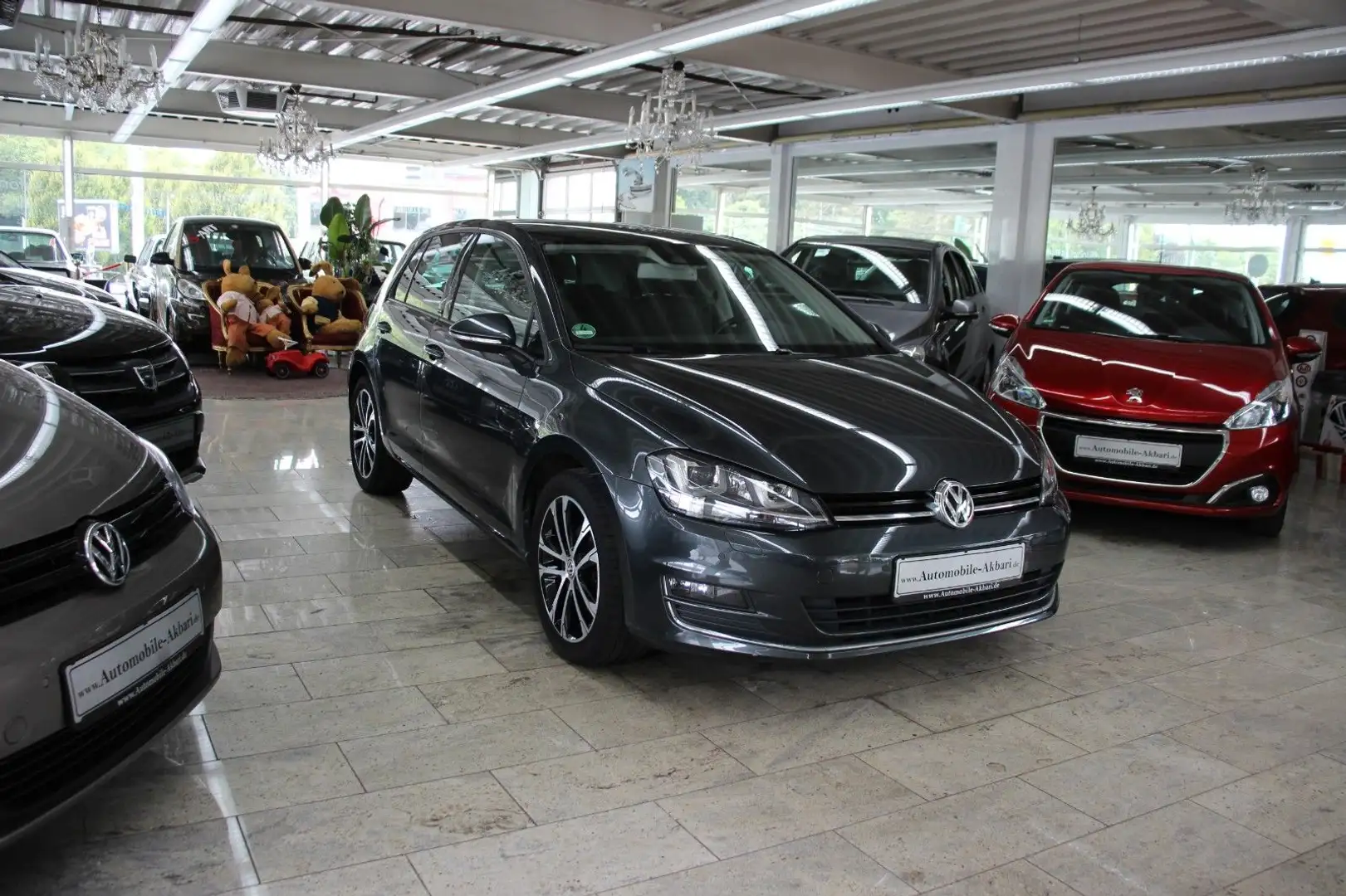 Volkswagen Golf VII Lim. Comfortline BMT Grau - 2