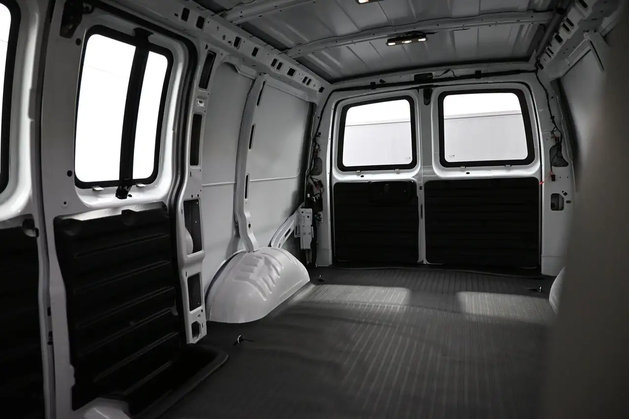 Chevrolet Express 2500 снимка Chevrolet Express 2500