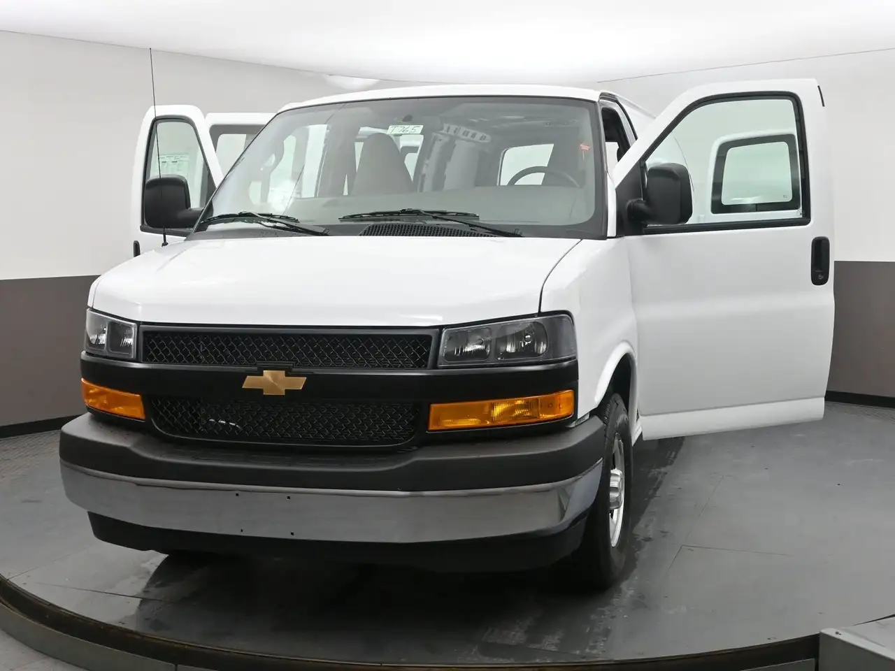 Chevrolet Express 2500 снимка Chevrolet Express 2500