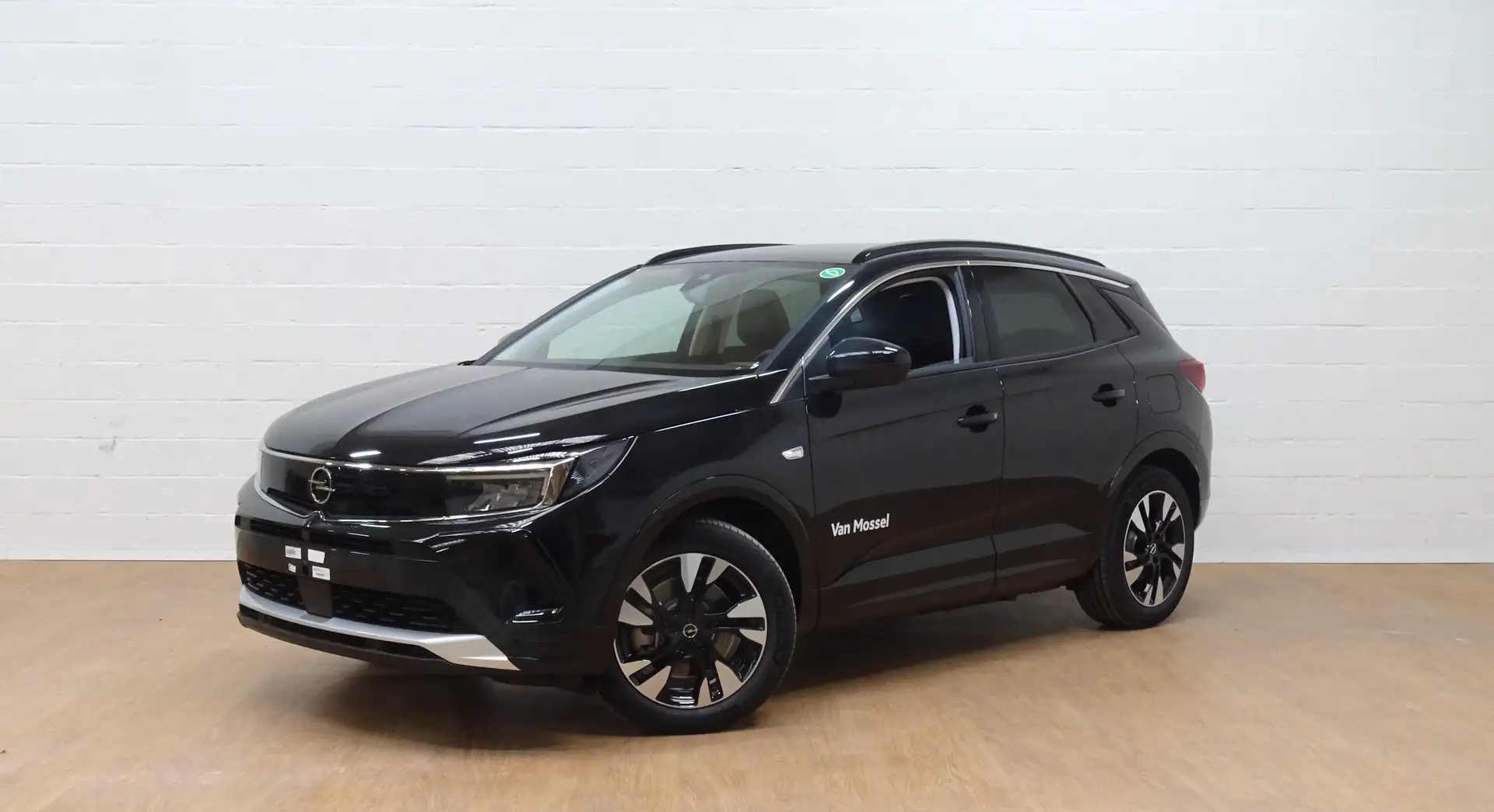 Opel Grandland 1.6T Business Elegance Hybrid Nero - 2