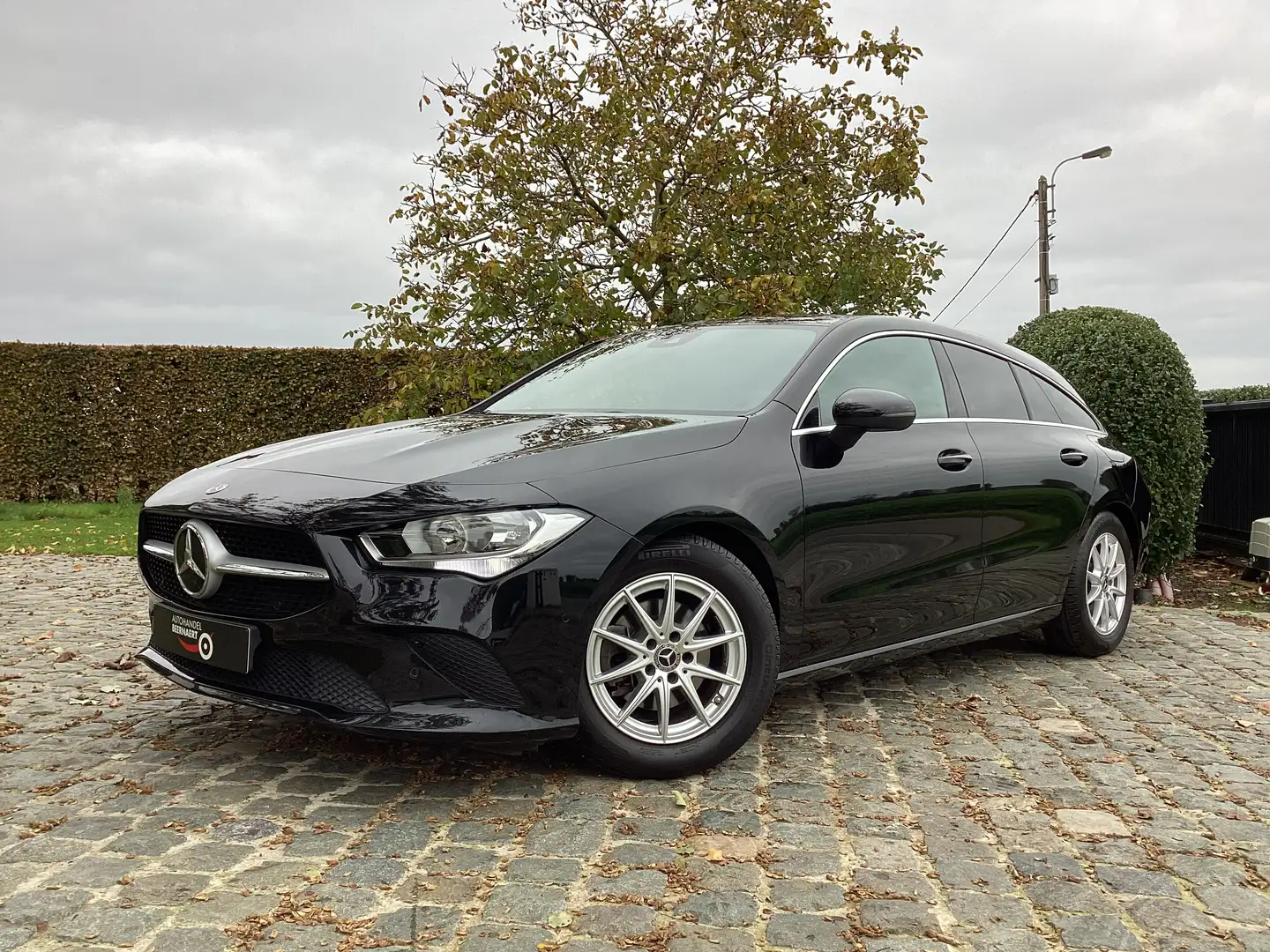 Mercedes-Benz CLA 180 1.3i/1steEig/64000km/Carplay/Trekhaak/Cam&Pdc/Alu Noir - 1