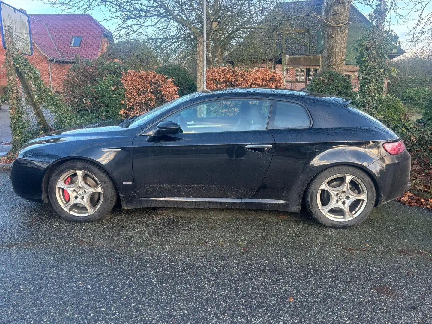 Alfa Romeo Brera 2.4 JTDM 20V Sky View *TÜV-NEU/PANO/NAVI* Schwarz - 2
