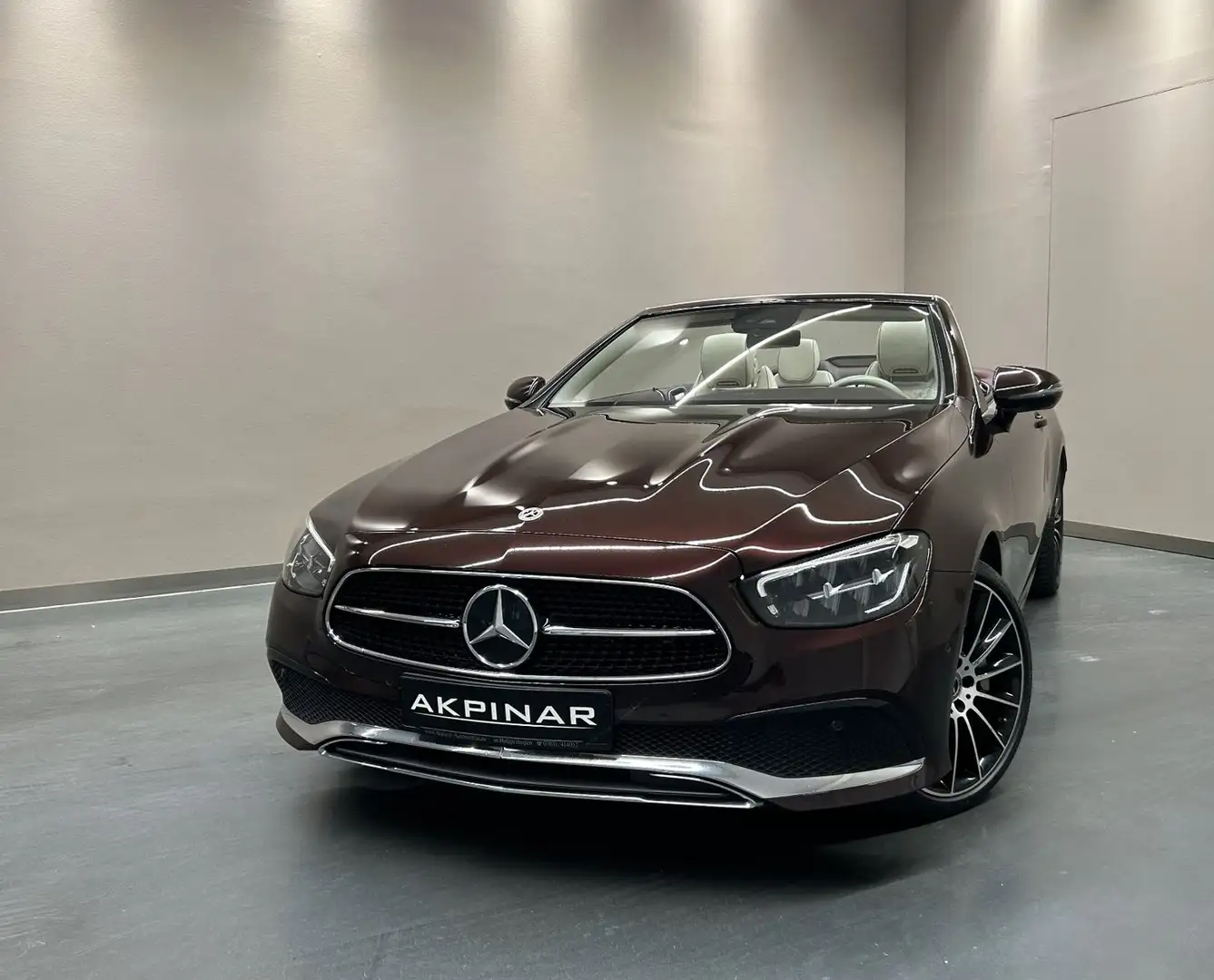 Mercedes-Benz E 400 E400 d Cabrio 4M*DESIGNO PAKET*BURM*AHK*20"AMG* Rouge - 1