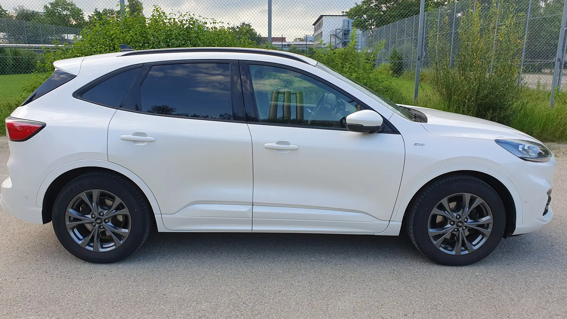 Ford Kuga ST-LINE X-Allrad/Automatik190PS/TÜV/AU-Neu Weiß - 2