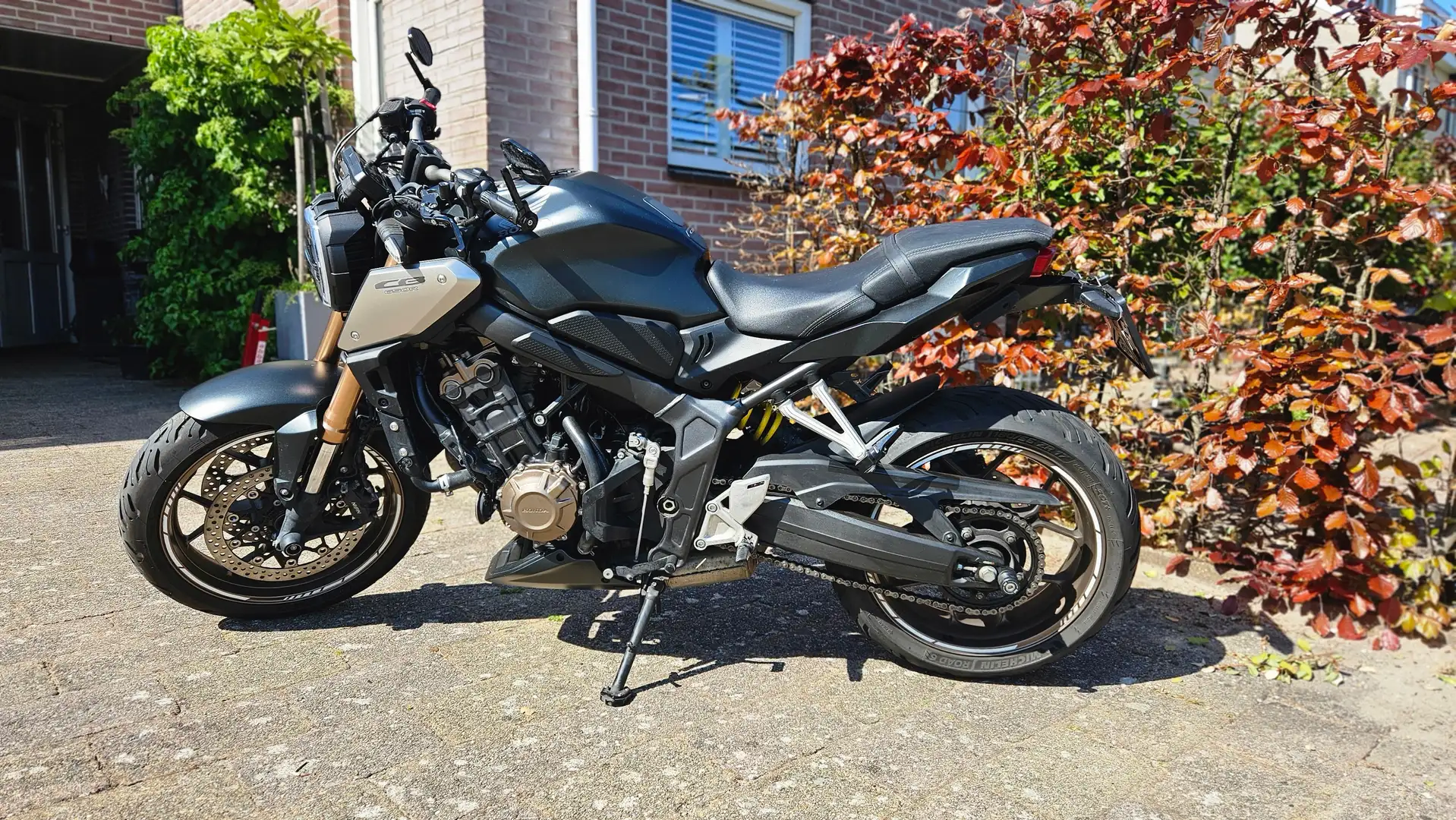 Honda CB 650 R 2021 Vol Opties/Accessoirs Zwart - 1