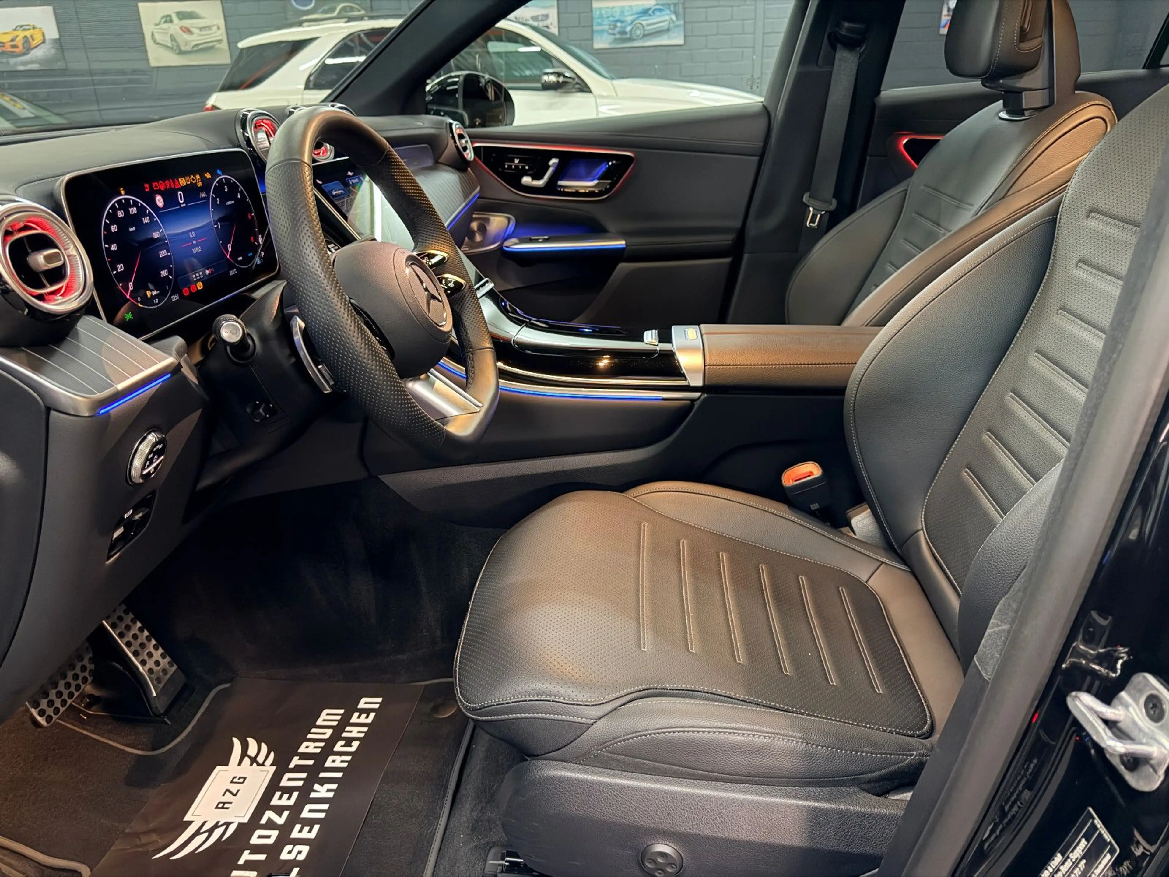 Mercedes-Benz GLC 300 d 4M Coupe AMG DISTR/PANO/LED/BURMES/AHK — photo 13