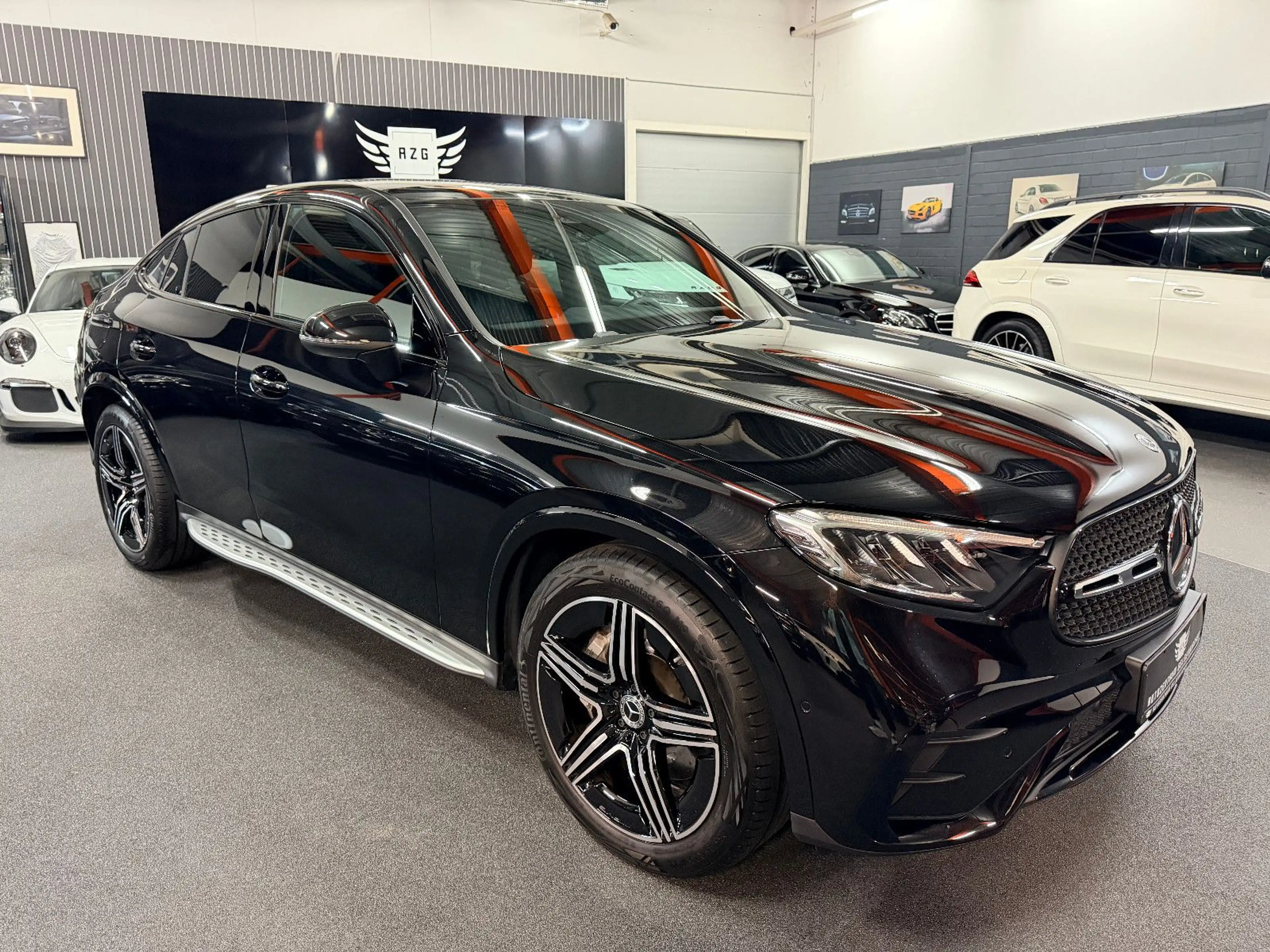 Mercedes-Benz GLC 300 d 4M Coupe AMG DISTR/PANO/LED/BURMES/AHK — photo 5