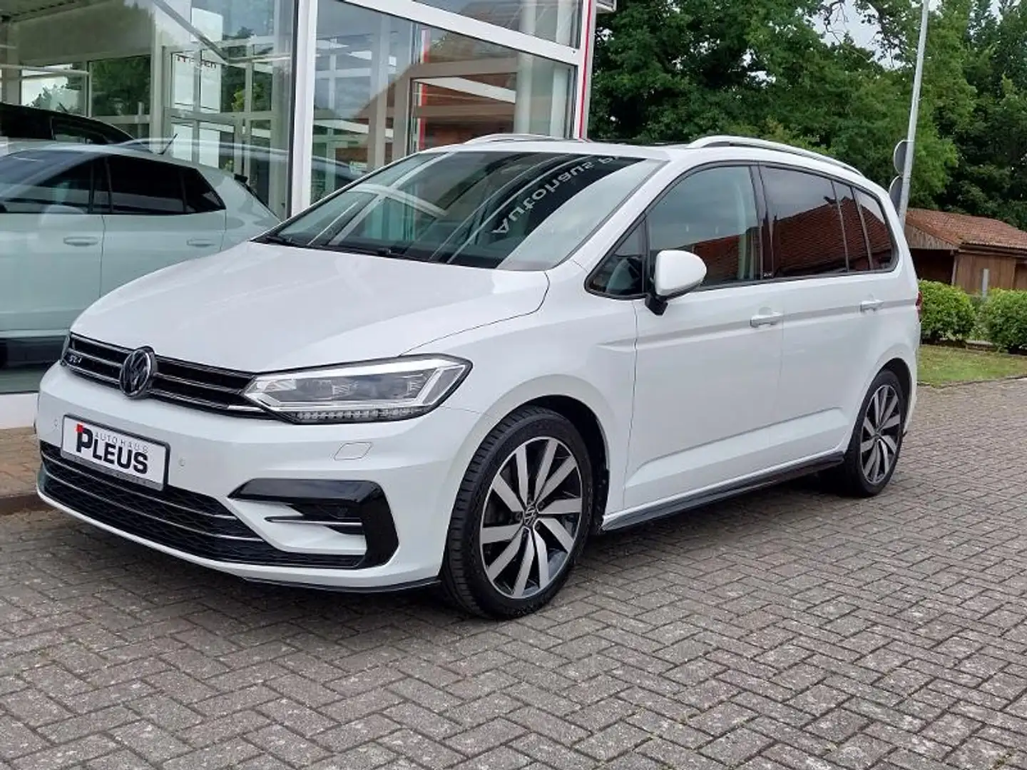 Volkswagen Touran 1.5 TSI DSG Active R-Line 7-Si. Pano AHK Blanc - 2
