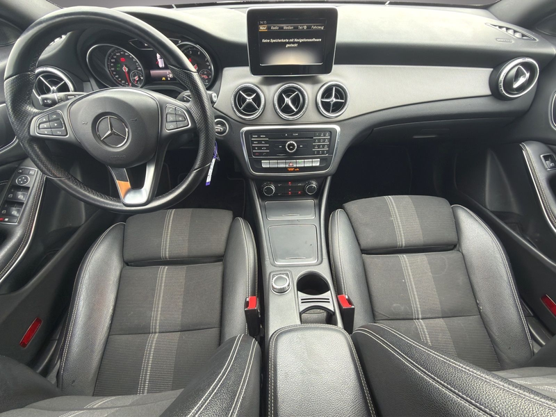 Mercedes-Benz CLA 180 Urban TEMPOMAT|SITZHEIZUNG|LED|AUTOM. — photo 9