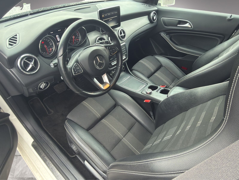 Mercedes-Benz CLA 180 Urban TEMPOMAT|SITZHEIZUNG|LED|AUTOM. — photo 5