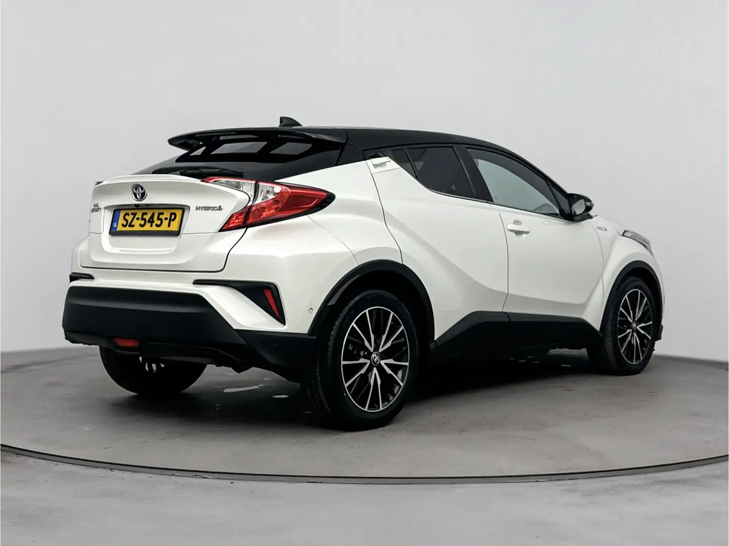 Toyota C-HR 1.8 Hybrid Style Navi | Lederen Interieur | Stoelv Wit - 2