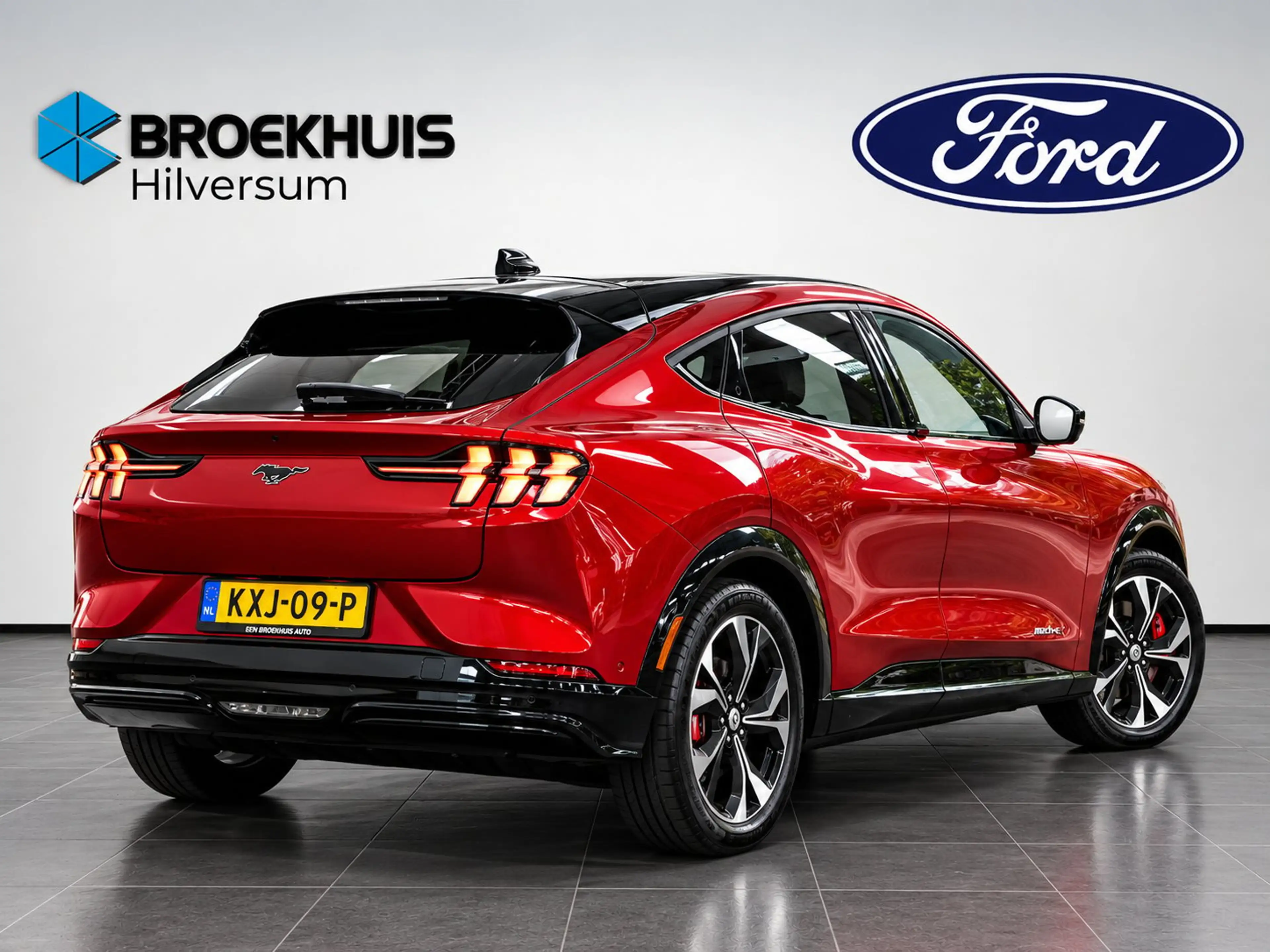 Ford Mustang Mach-E Extended RWD 98 kWh 601km WLTP | Panoramadak | B&O — photo 3
