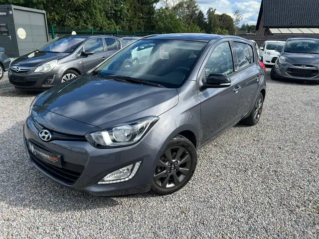 Hyundai i20 - 14.906 km - automatique