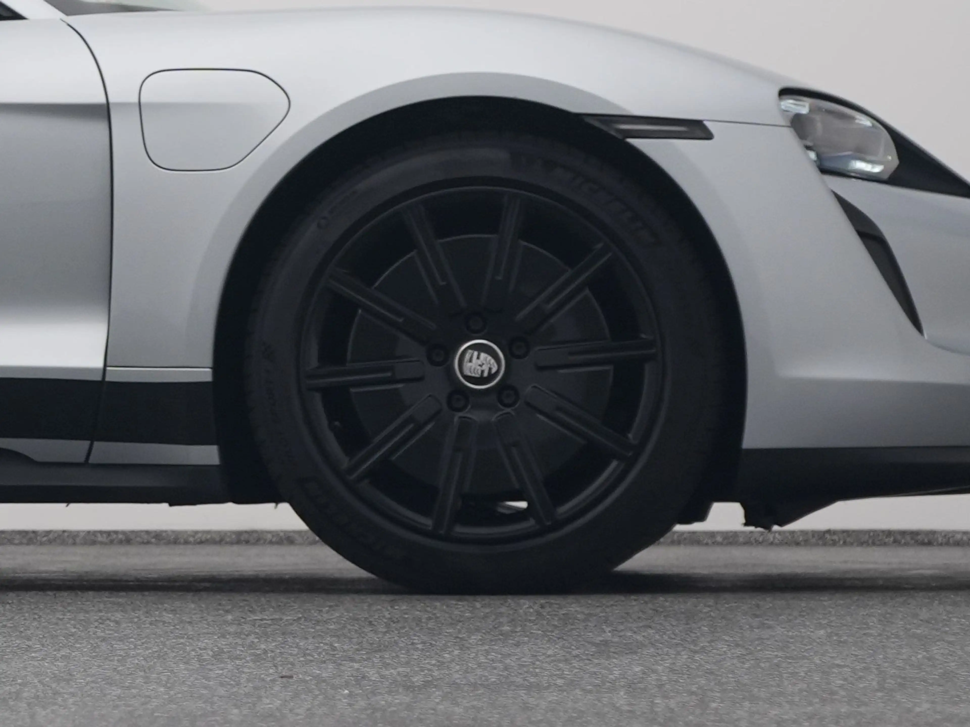 Porsche Taycan 79 kWh | CAMERA | LUCHTVERING | LEDER | KEYLESS — photo 43