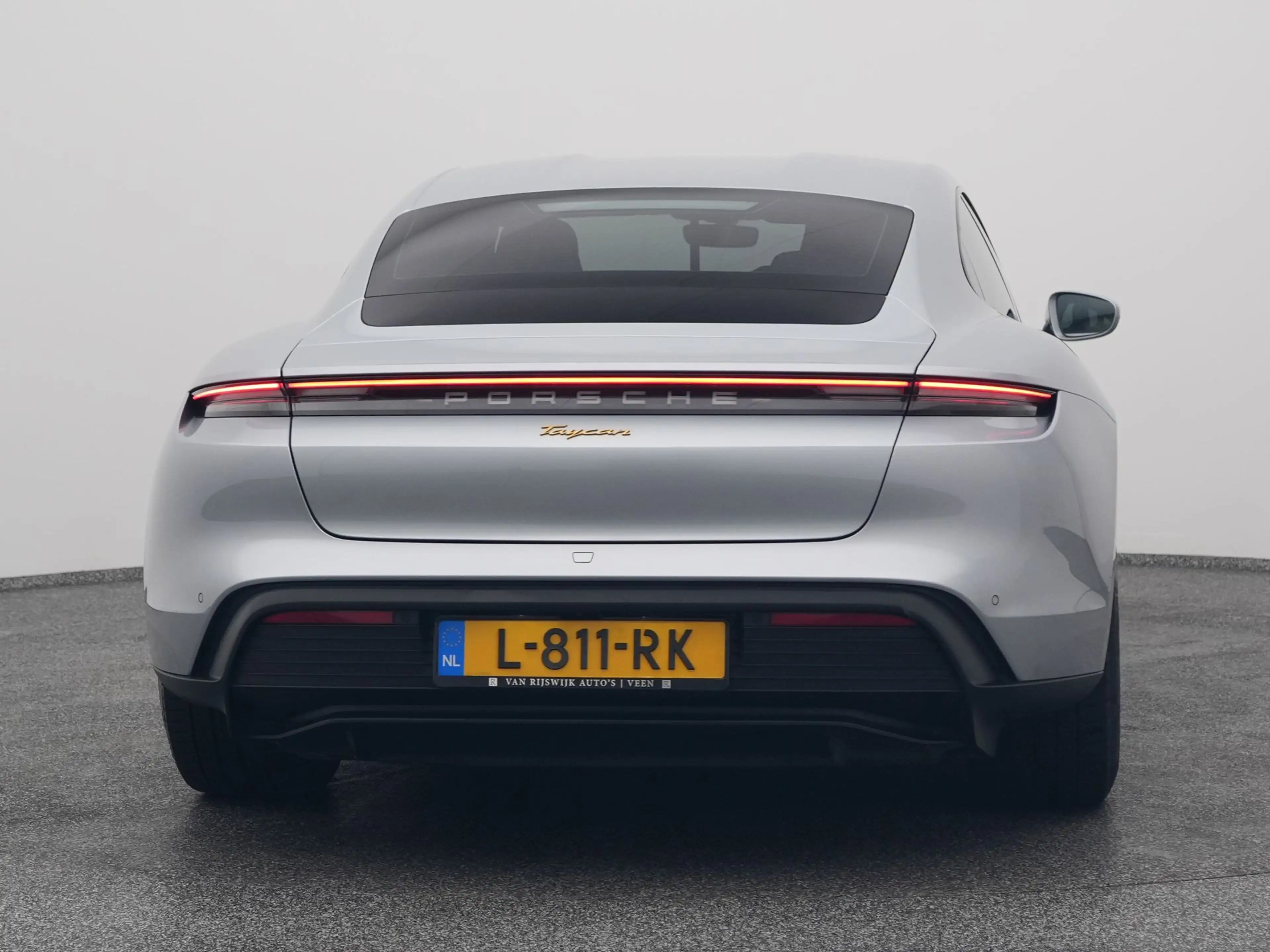 Porsche Taycan 79 kWh | CAMERA | LUCHTVERING | LEDER | KEYLESS — photo 11