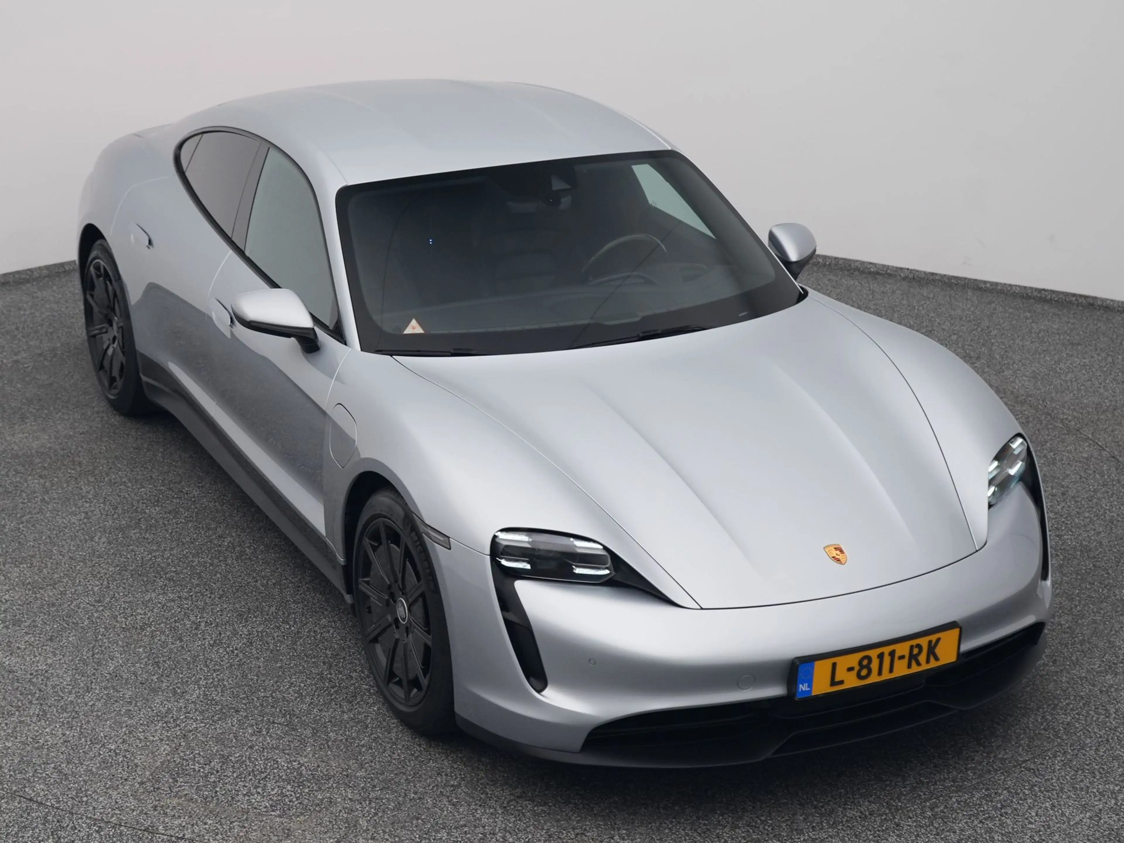 Porsche Taycan 79 kWh | CAMERA | LUCHTVERING | LEDER | KEYLESS — photo 25