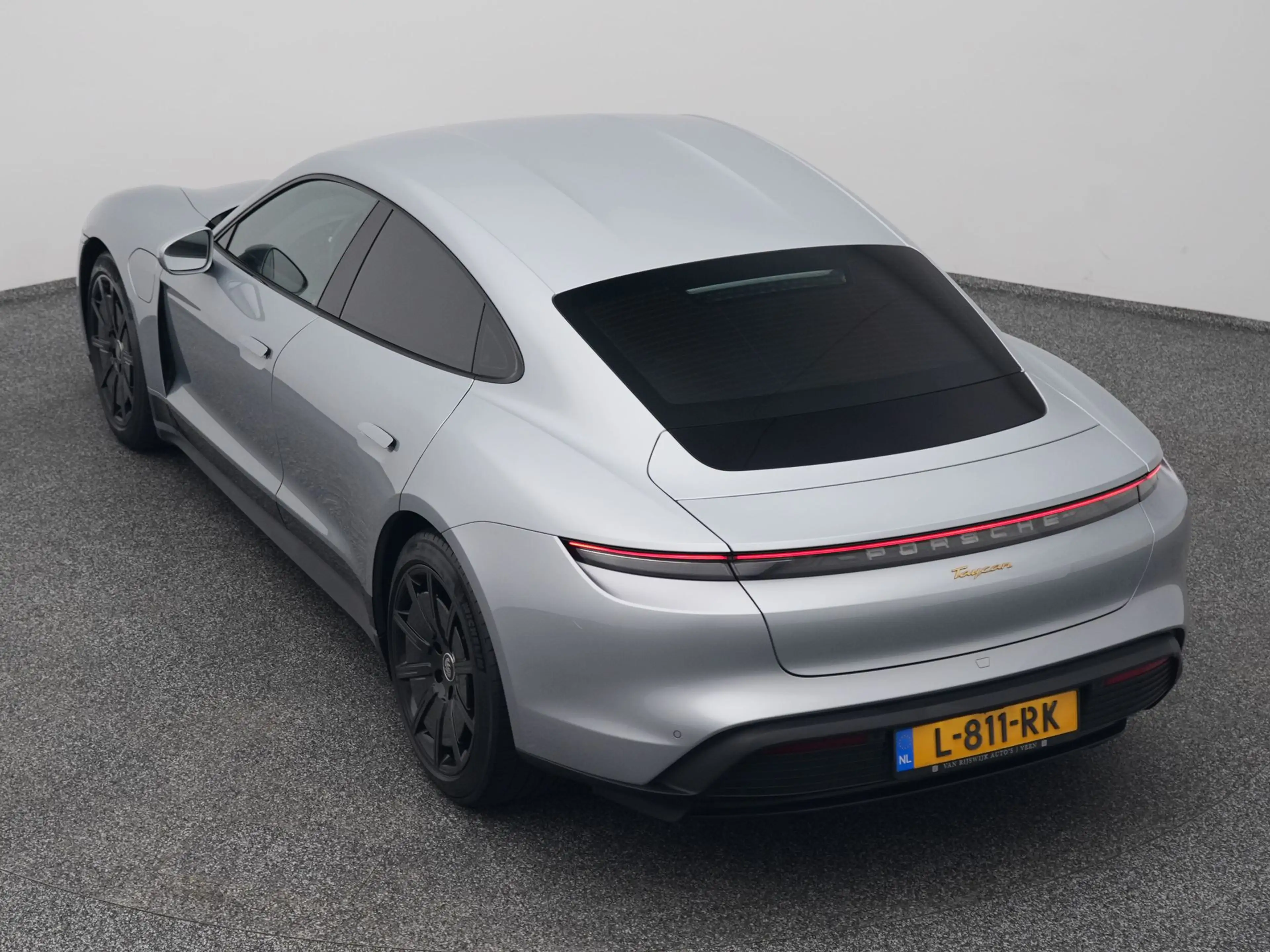 Porsche Taycan 79 kWh | CAMERA | LUCHTVERING | LEDER | KEYLESS — photo 26