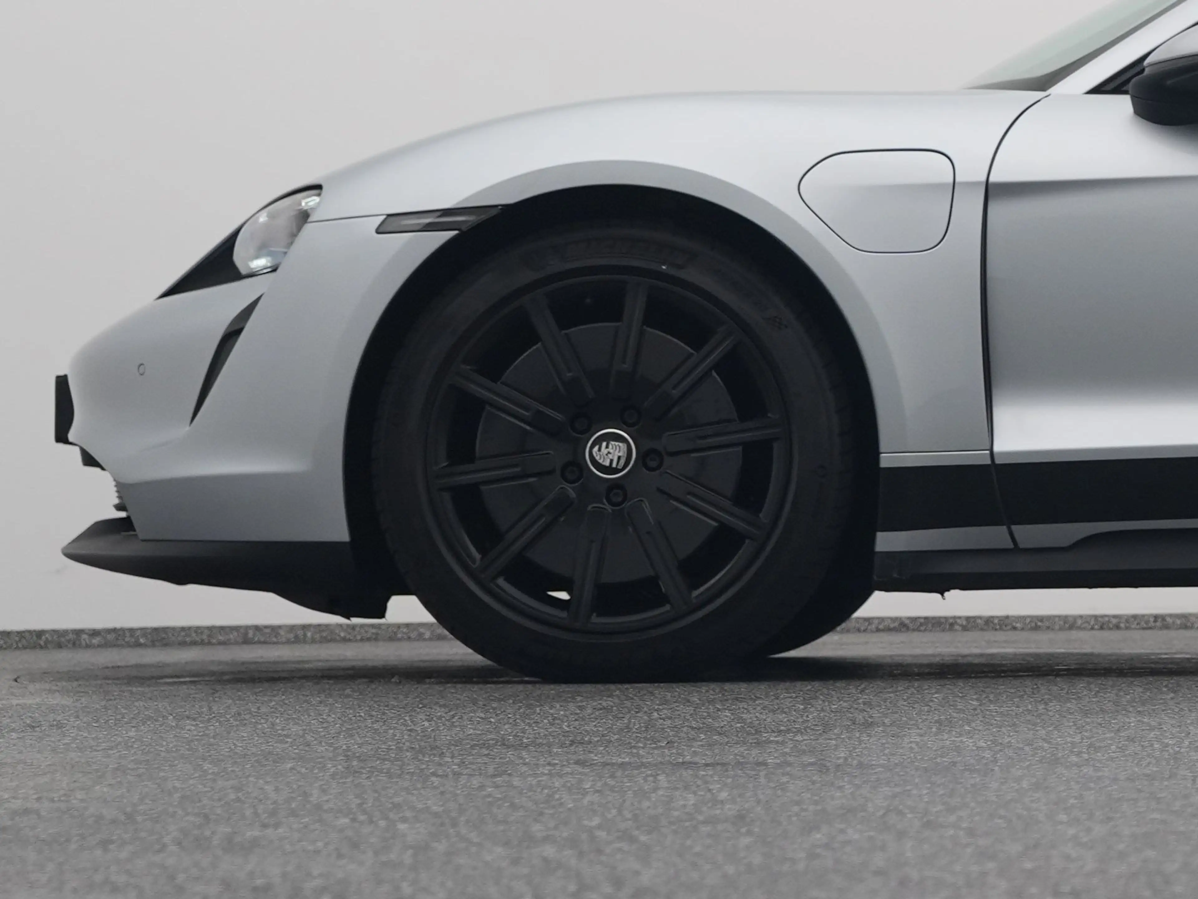 Porsche Taycan 79 kWh | CAMERA | LUCHTVERING | LEDER | KEYLESS — photo 40