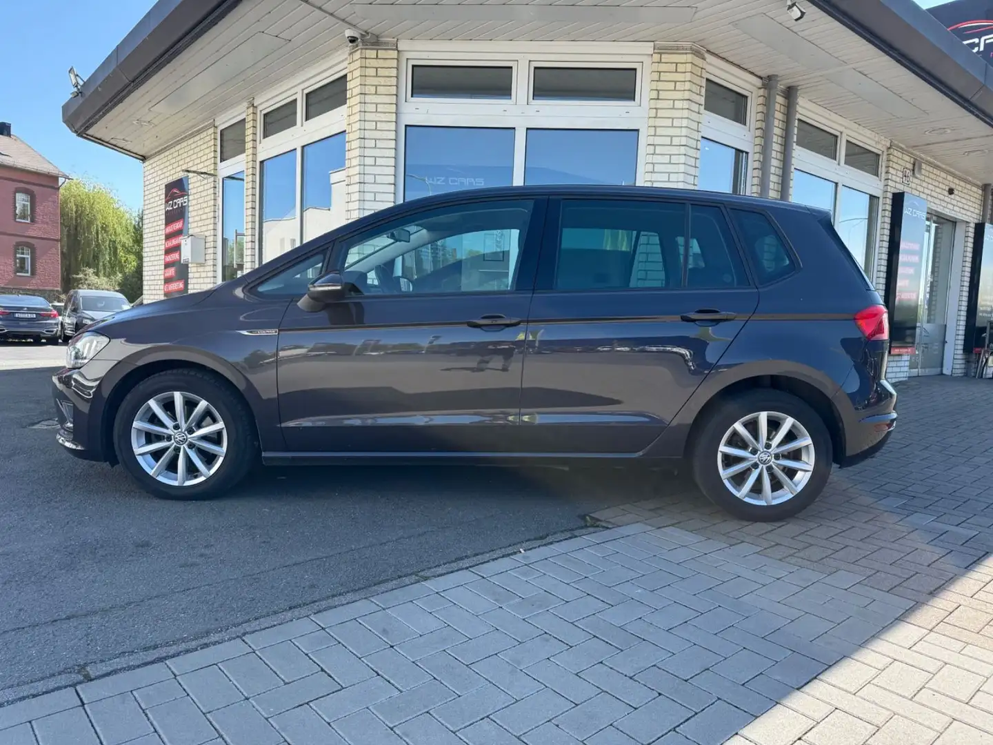 Volkswagen Golf SportsvanVII Lounge KLIMA PDC AUTOMATIK AHK Grau - 2