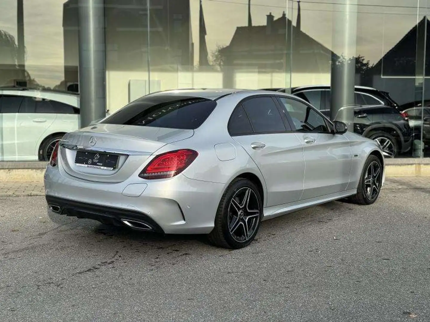 Mercedes-Benz C 300 de AMG Pack Night Grau - 2