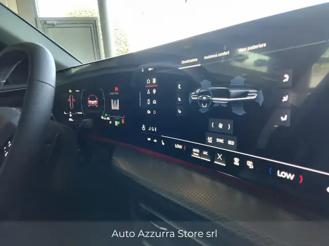 Audi Q5 view 13