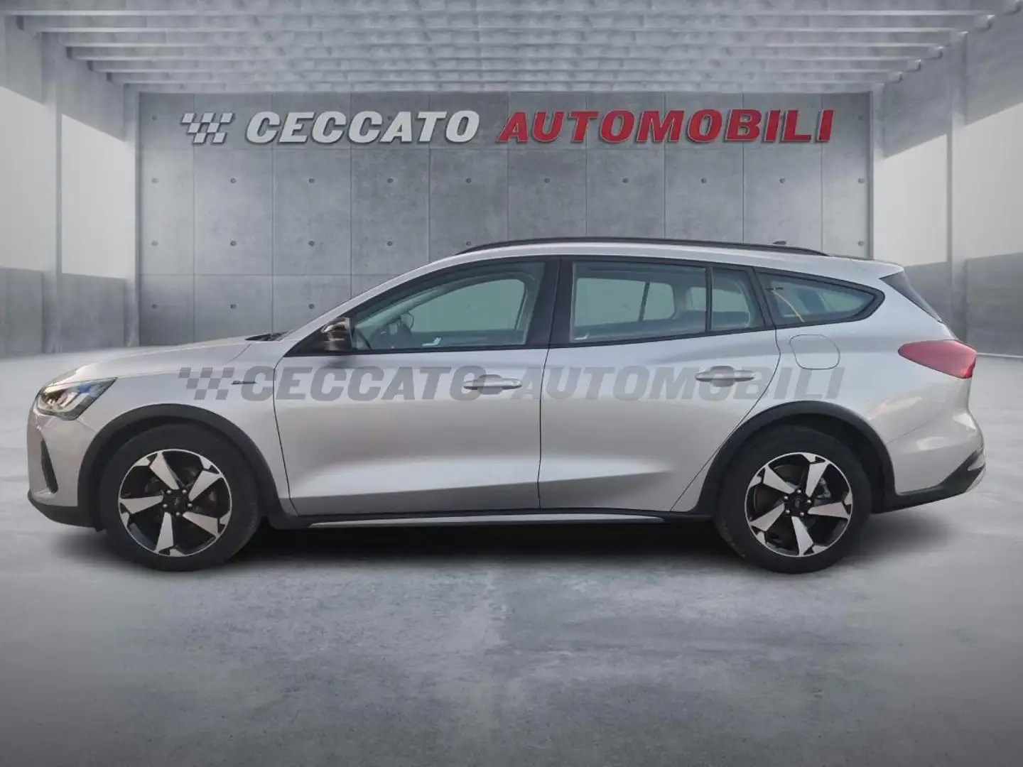 Ford Focus Focus Active SW 1.5 ecoblue Design 115cv auto Argent - 2