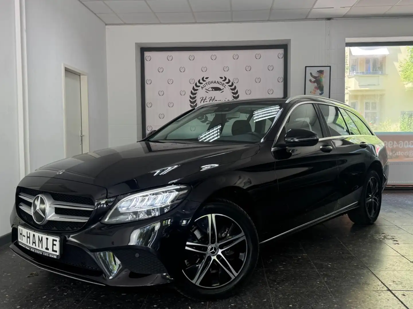 Mercedes-Benz C 200 T-MODELL  AUTO NAVI CAM LEDER T-WINKEL 8-F Zwart - 1