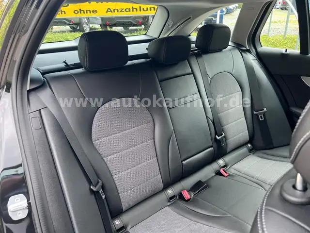Mercedes-Benz C-Class view 11