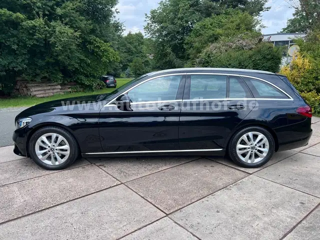 Mercedes-Benz C-Class view 5