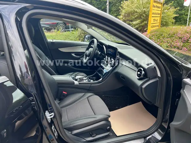 Mercedes-Benz C-Class view 10