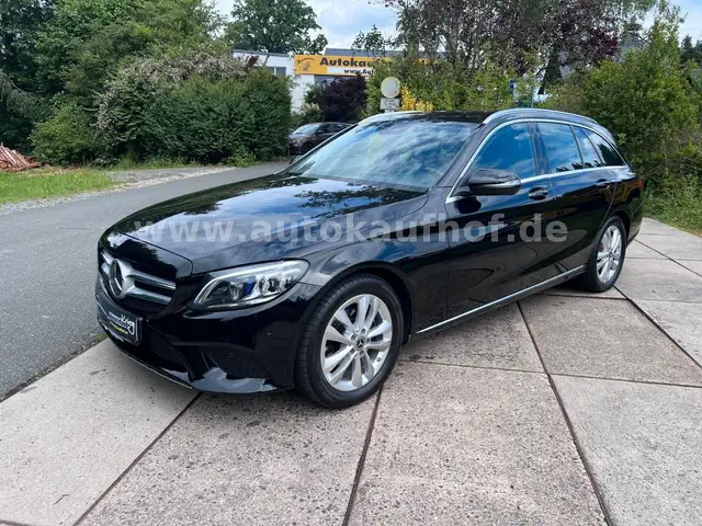Mercedes-Benz C-Class view 4