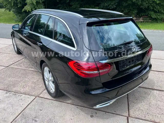 Mercedes-Benz C-Class view 6