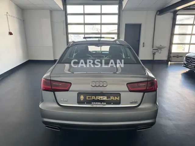 Audi A6 view 11