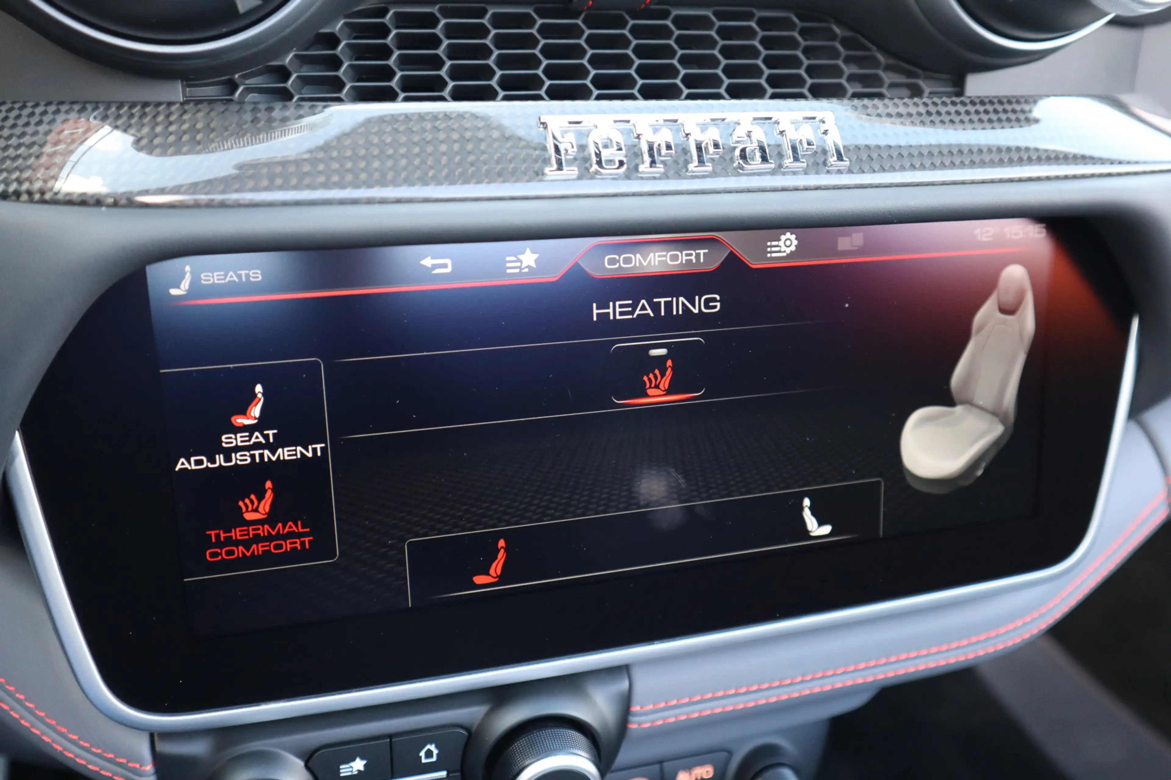Ferrari Portofino 3.9 V8 HELE | Carbon in/ex, Passenger display, JBL — photo 33
