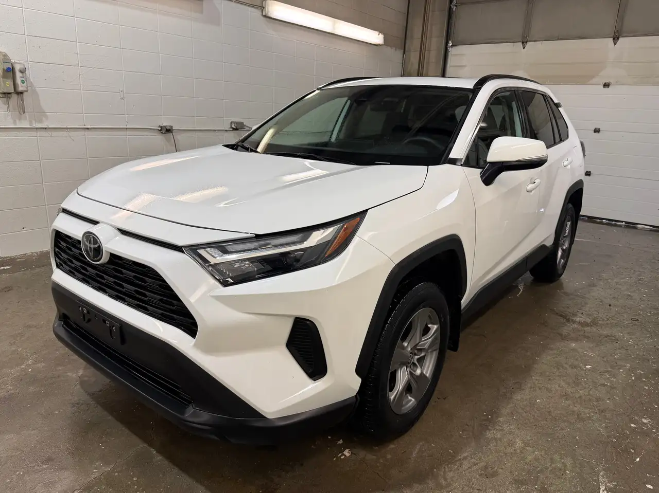 Toyota RAV 4 снимка Toyota RAV 4