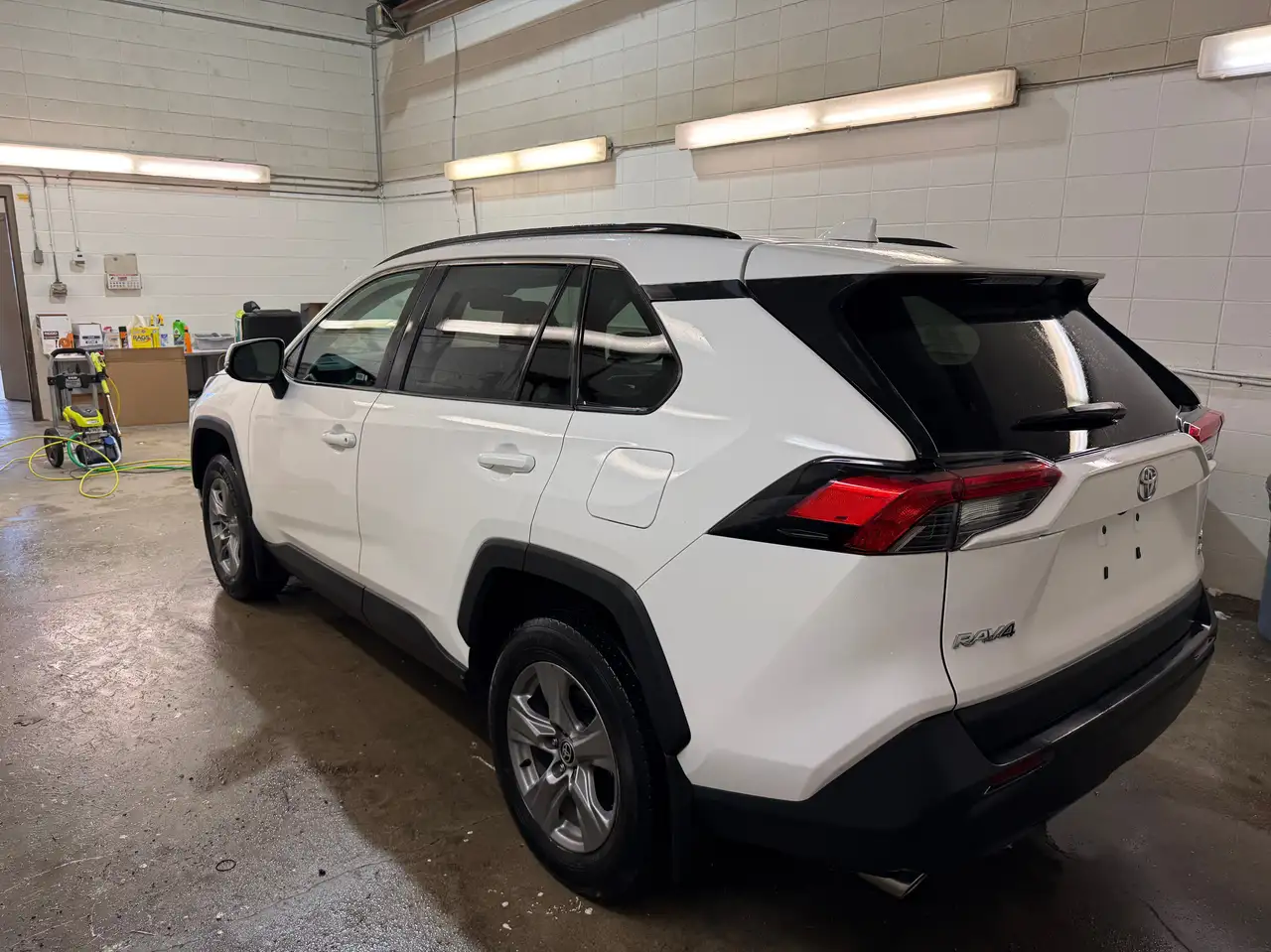 Toyota RAV 4 снимка Toyota RAV 4
