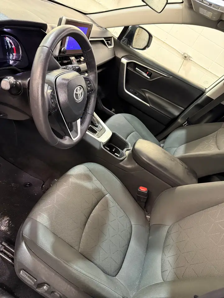 Toyota RAV 4 снимка Toyota RAV 4