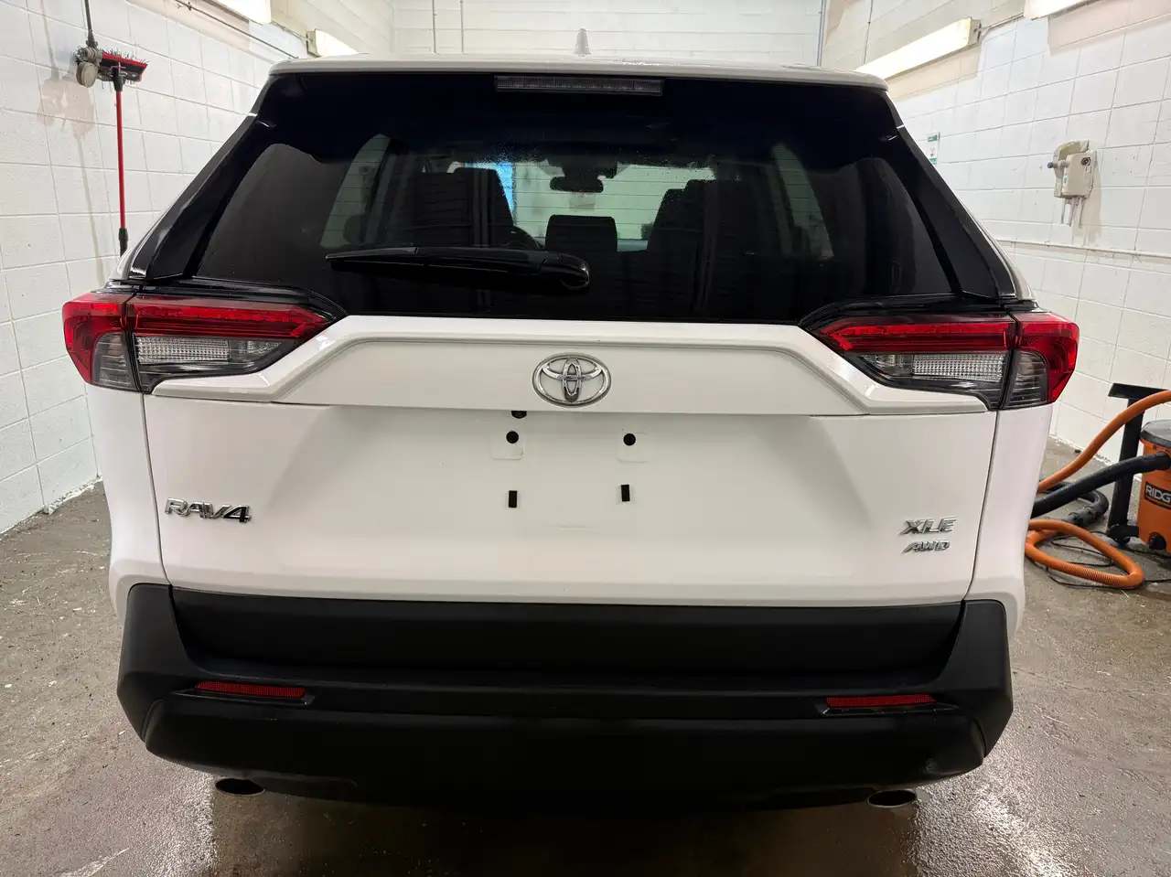 Toyota RAV 4 снимка Toyota RAV 4