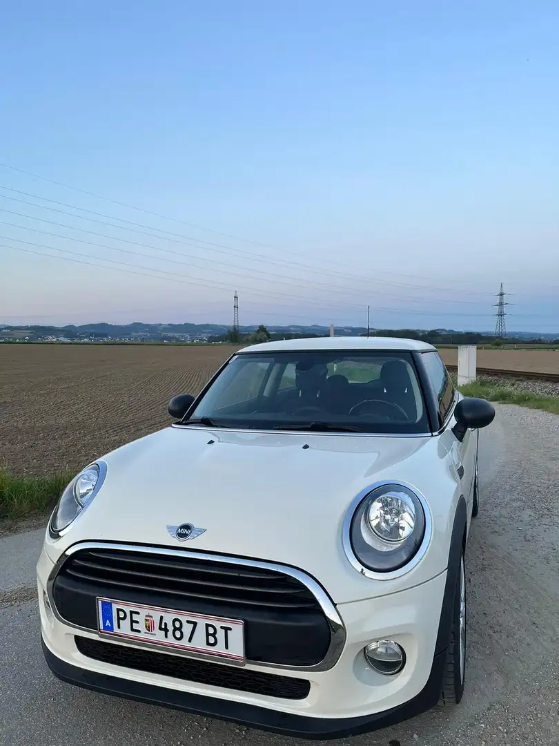 MINI One Hatch First - 1