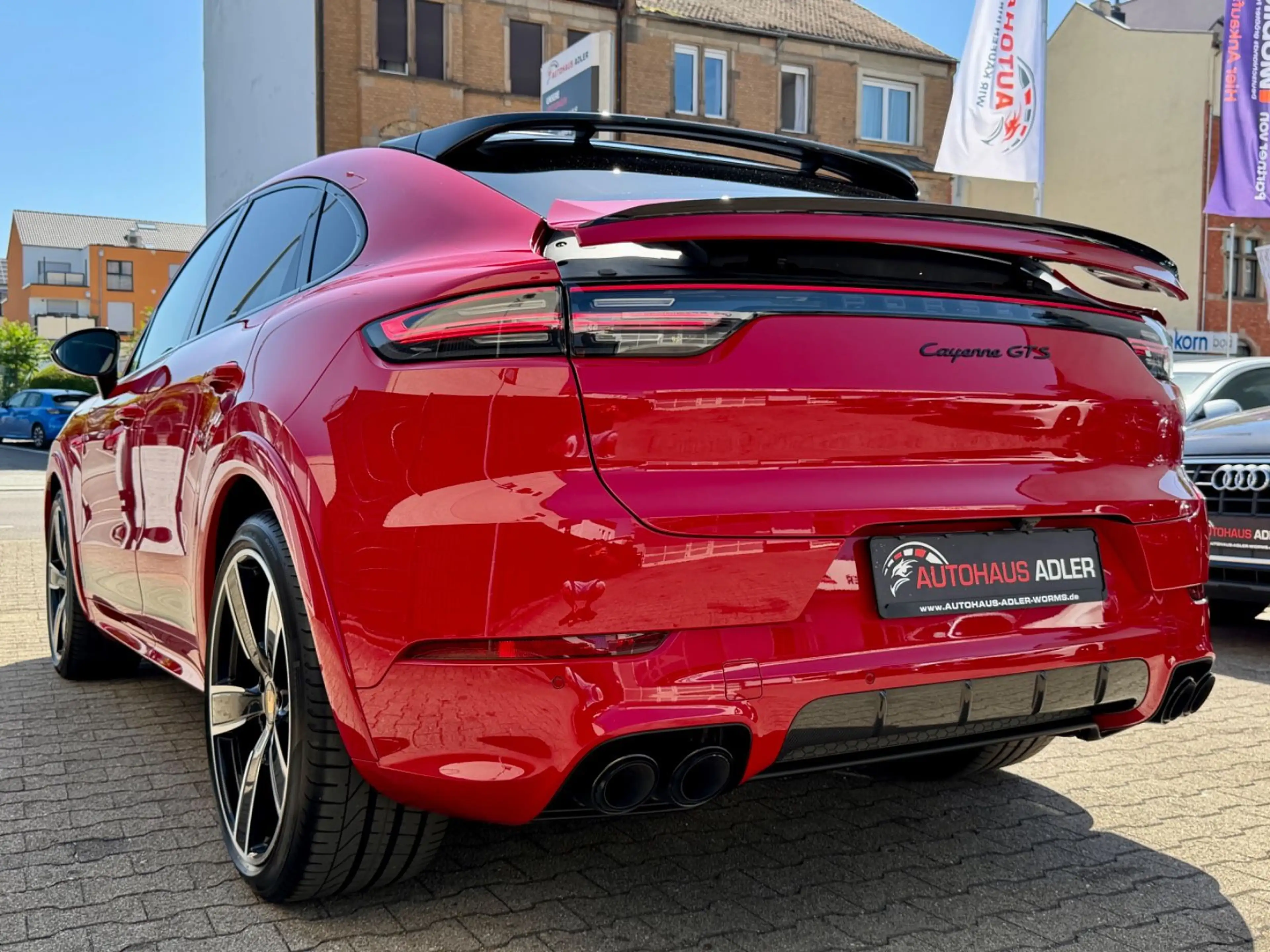 Porsche Cayenne Coupe GTS 4.0 V8*HUD*PANO*CARBON*360°22" — photo 15