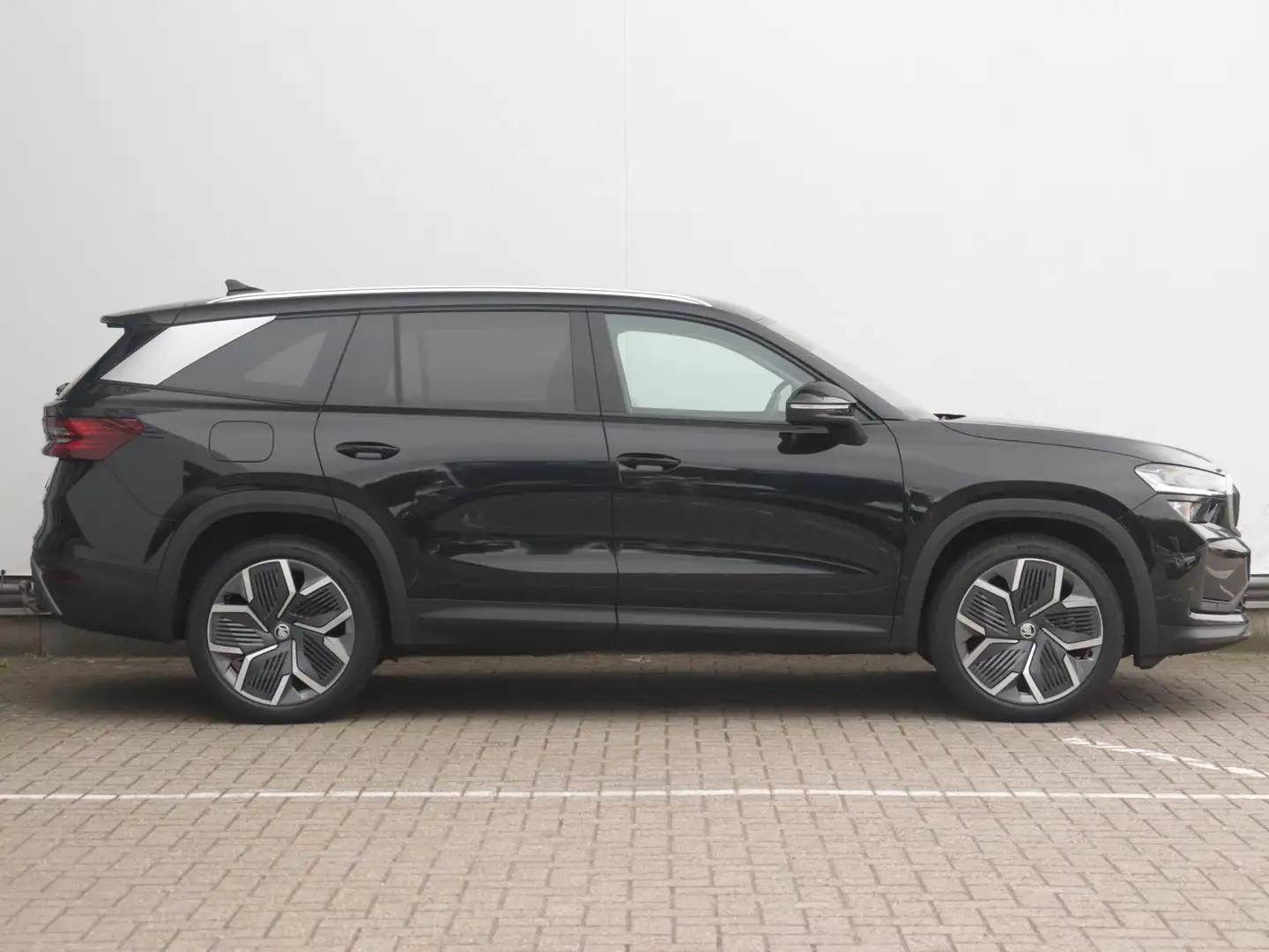 Skoda Kodiaq 1.5 TSI PHEV Business Edition 204pk | Wegklapbare Schwarz - 2