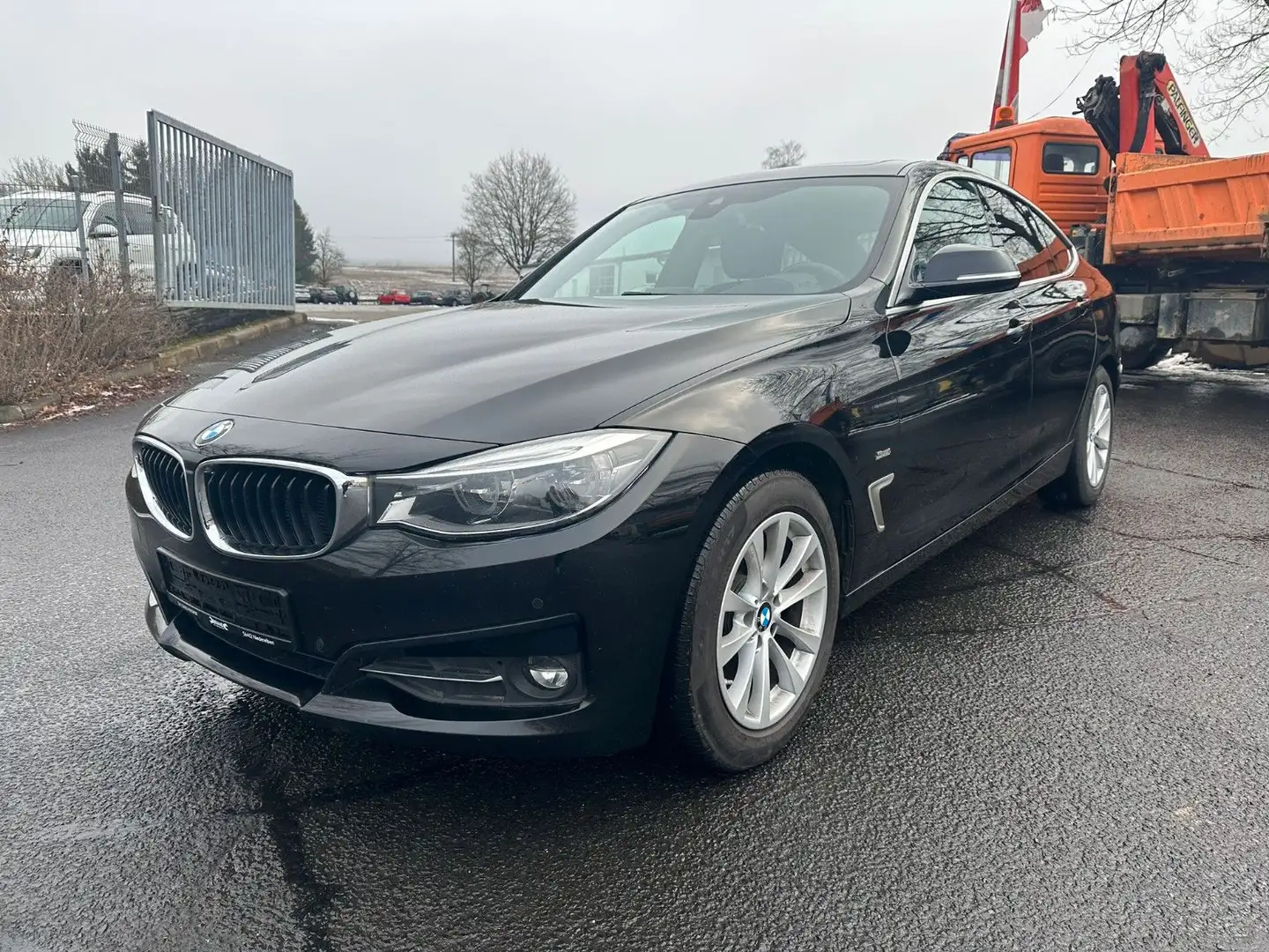 BMW 318 d Gran Turismo*Sport Line*1Hand*TÜV04/26* Negro - 2