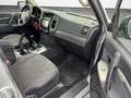 Mitsubishi Pajero 3.2 DI-D Invited 7-SITZE/AHK/4x4/XEN/NAVI Silber - thumbnail 17
