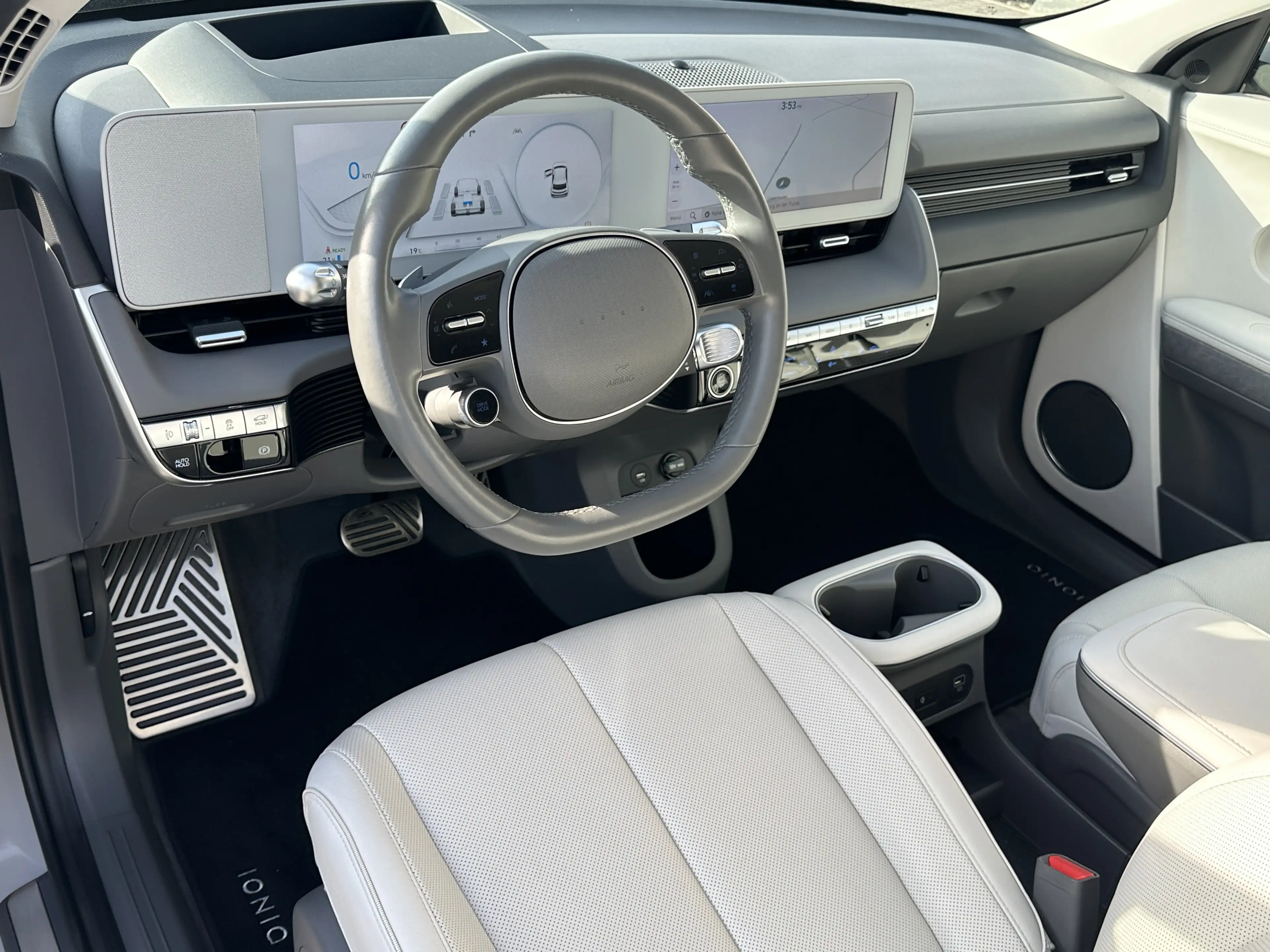 Hyundai IONIQ 5 Uniq 4WD PIXEL HUD BOSE 4xSHZ 360° 77,4KWh — photo 14