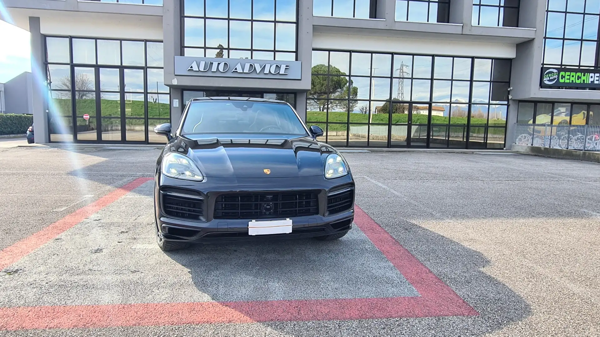 Porsche Cayenne Coupe 4.0 GTS 5p.ti tiptronic IVA ESPOSTA Nero - 2