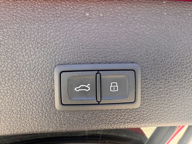 Audi SQ2 2.0 TFSI quattro 19 ZOLL LED AHK HEAD UP — photo 12