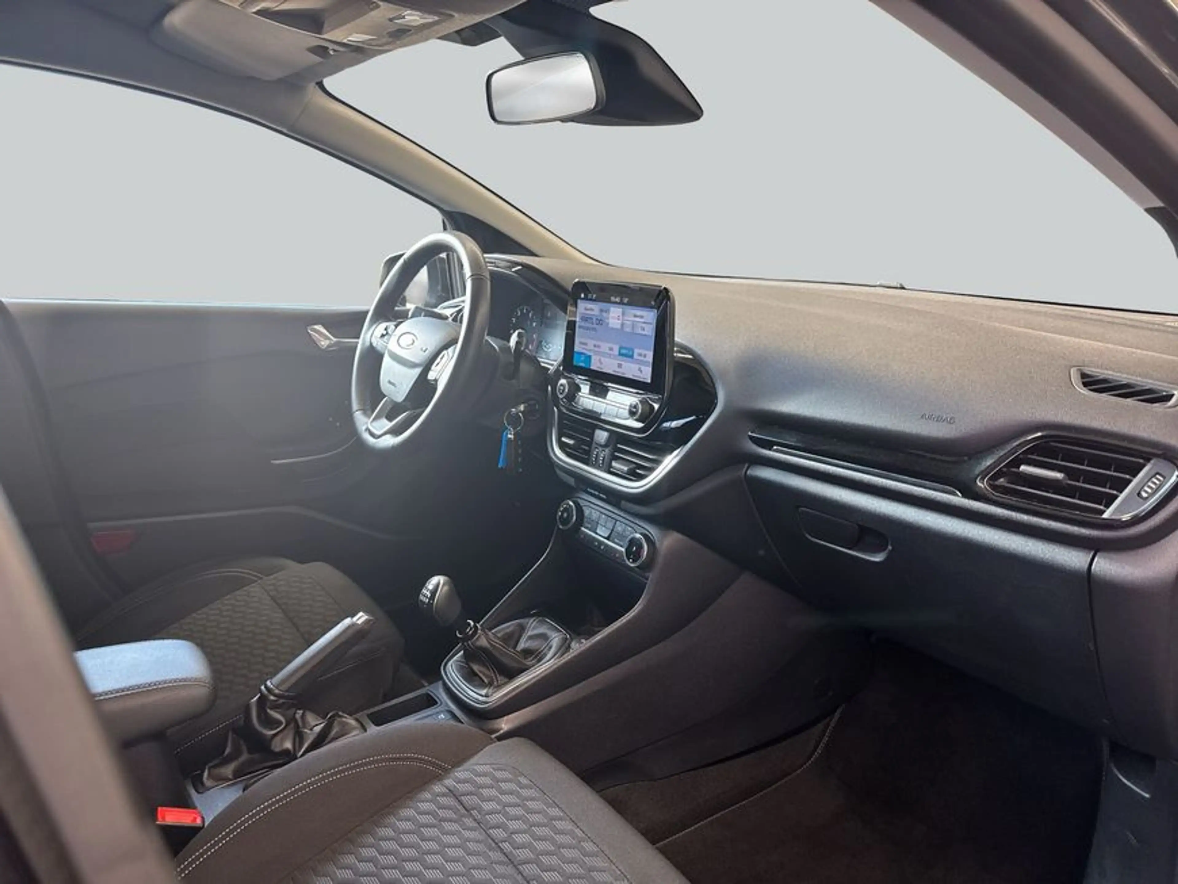 Ford Fiesta 1.0 EcoBoost Hybrid S&S TITANIUM Winterpake — photo 15