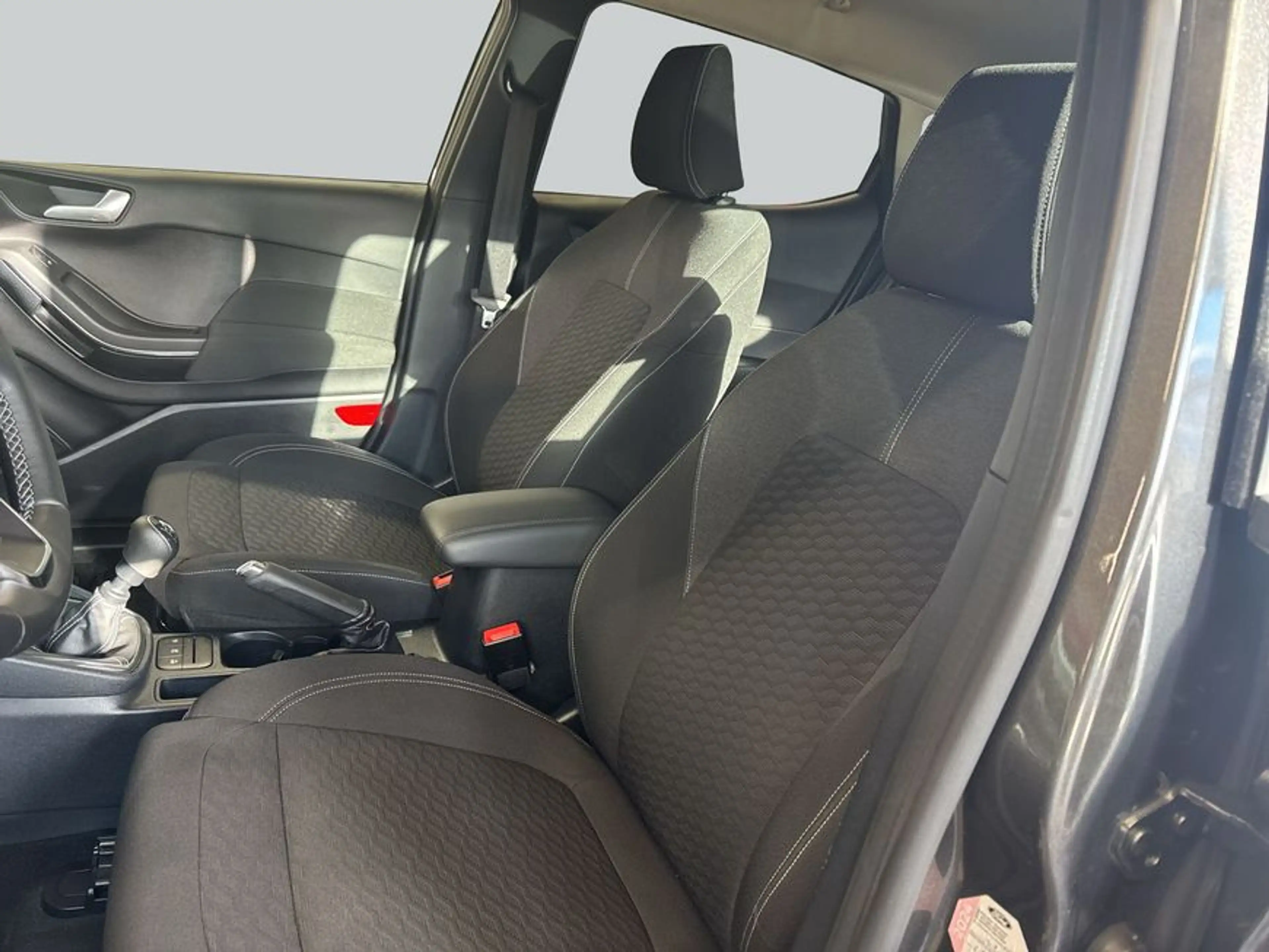 Ford Fiesta 1.0 EcoBoost Hybrid S&S TITANIUM Winterpake — photo 10
